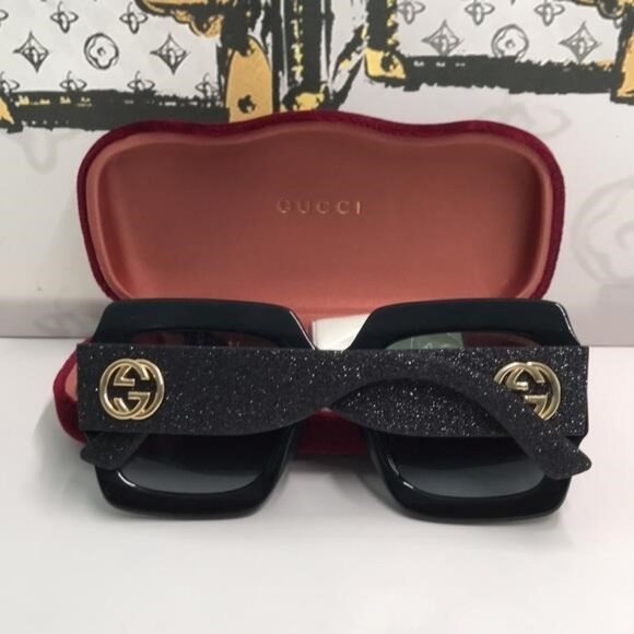 Authentic Gucci GG0102S 001 Oversized Black Sunglasses – New - Picture 11 of 11